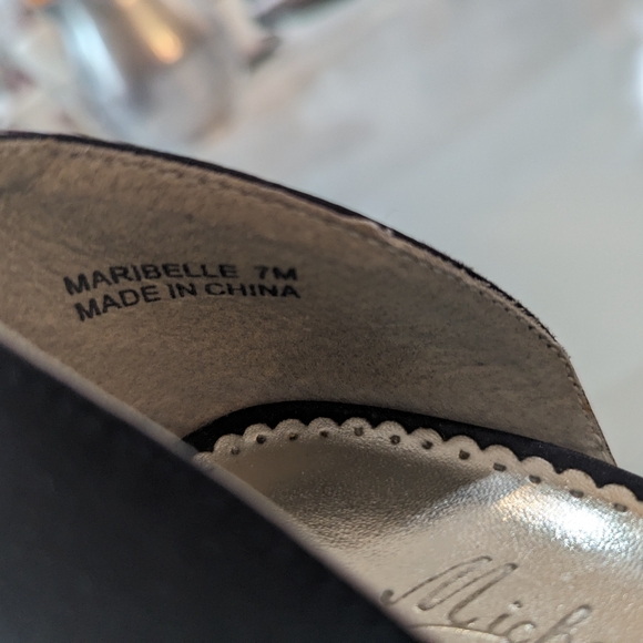 NWT Michelangelo heels from David’s Bridal - Picture 4 of 6